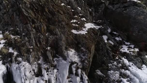 Lago Baikal Russia Sparatoria Invernale Giornata Sole Grotte Dell Isola — Video Stock