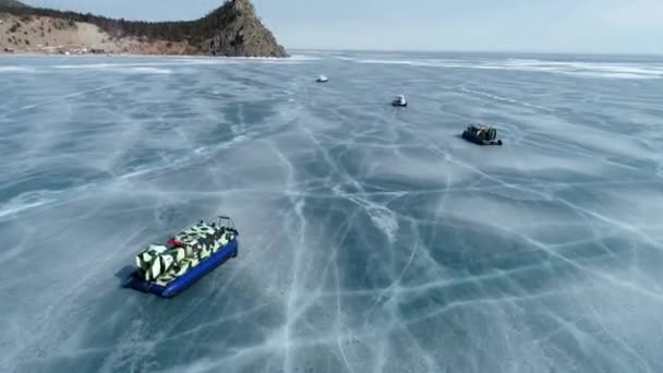 Group Tourists Goes Khivus Winter Ice Lake Baikal Russian Winter — Stockvideo