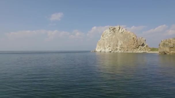 Prores Baykal Gölü Olkhon Adası Adanın Kalbi Şamanka Kayası Dır — Stok video