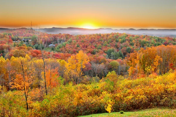 Autumn sunrise lansdcape — Stock Photo, Image