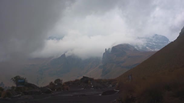 Iztaccihuatl vulkán a mexikói Popocatepetl Nemzeti Parkban — Stock videók