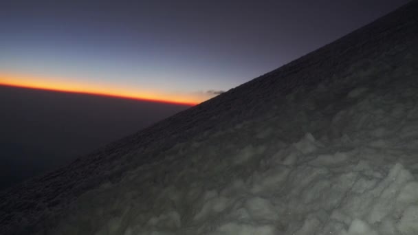 Soluppgång på glaciären av pico de orizaba vulkan i Mexiko — Stockvideo