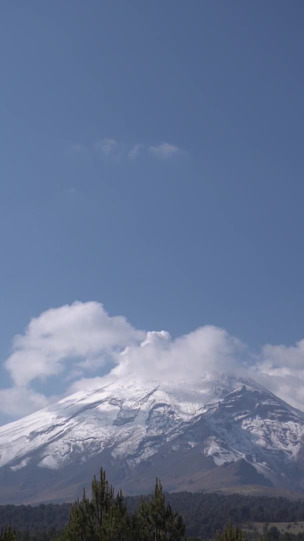 Snow Capped Popocatepetl Volcano Puebla — Stock Video