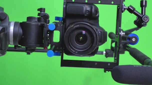 Filmación Configurada Con Micrófono Luces Pantalla Verde — Vídeos de Stock