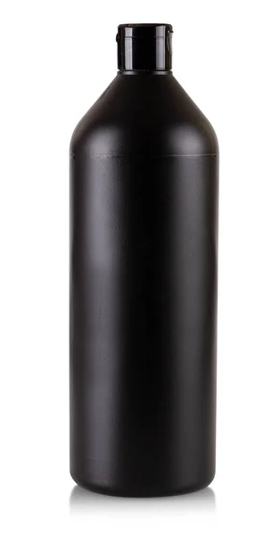 Černá láhev s šamponem izolované na bílém pozadí — Stock fotografie