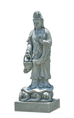 Dışardaki bahçe dekorasyonu için Guan Yin sepetini tutan yontulmuş taş heykel. Guan Yin 'in heykeli. Sepetli..