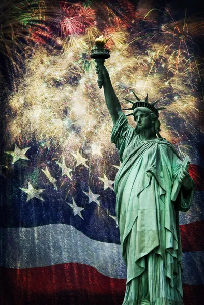 Statue of Liberty & Fireworks — Stock Photo, Image