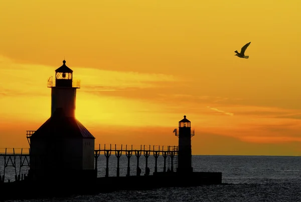 Solnedgång fyr — Stockfoto