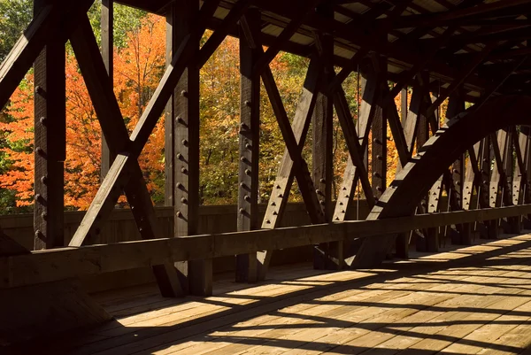 Крытый мост — стоковое фото