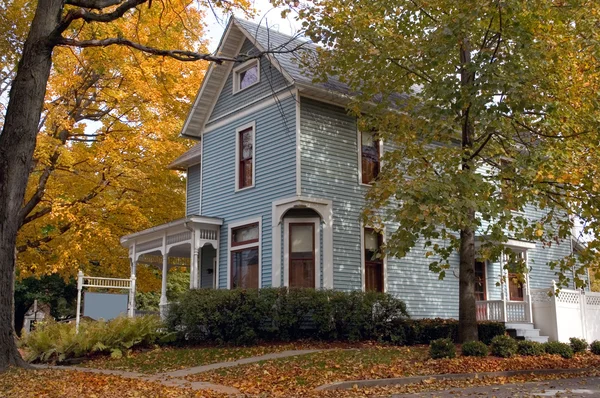 Blaues viktorianisches Haus — Stockfoto