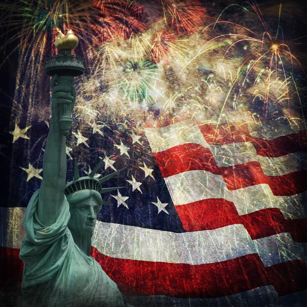 Standbeeld van Liberty & Fireworks Stockafbeelding