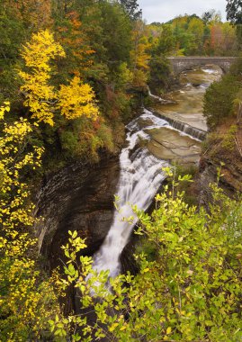 üst taughannock düşer