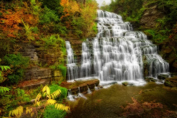 Höstens vattenfall — Stockfoto