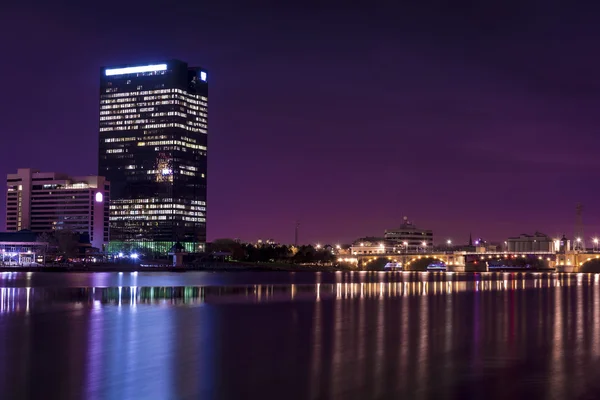 Luci della città Skyline — Foto Stock