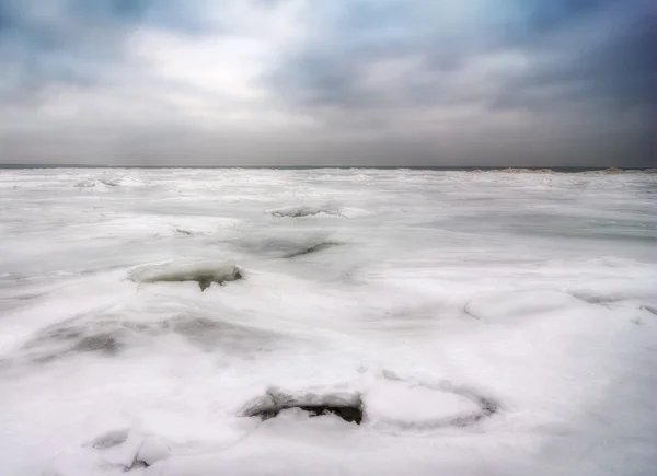 Inverno no lago Erie — Fotografia de Stock