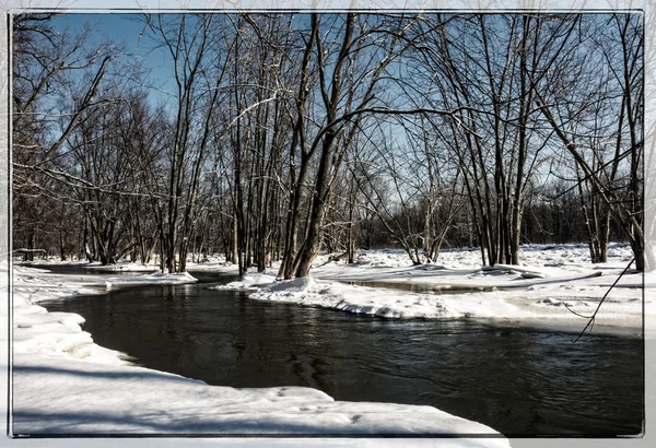 Frozen River Lever du soleil — Photo