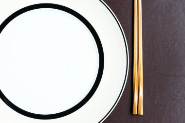 Genel akşam yemeği ve öğle yemeği chop sopa ile ayarla