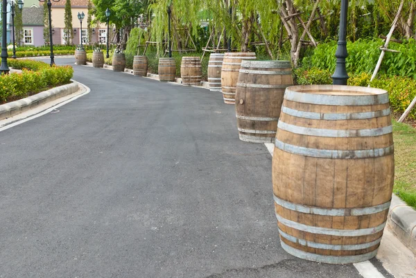 Barris de vinho velhos grandes — Fotografia de Stock