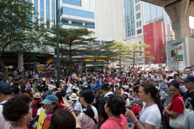 Bangkok - 2 Şubat: kalabalık bir Tayland'ın protesto