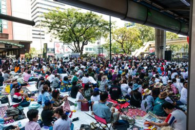 Bangkok - 2 Şubat: kalabalık bir Tayland'ın protesto