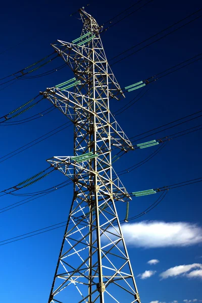 Linie elektroenergetyczne wysokiego napięcia Zdjęcie Stockowe
