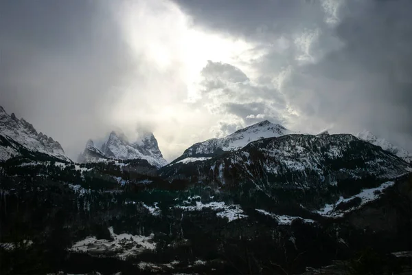 Intensa Catena Montuosa Dell Umore Nelle Alpi Svizzere Nuvole Forti — Foto Stock