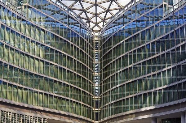 Μοντέρνα αρχιτεκτονική στο νέο κέντρο της επιχείρησης, Μιλάνο, Ιταλία — Φωτογραφία Αρχείου