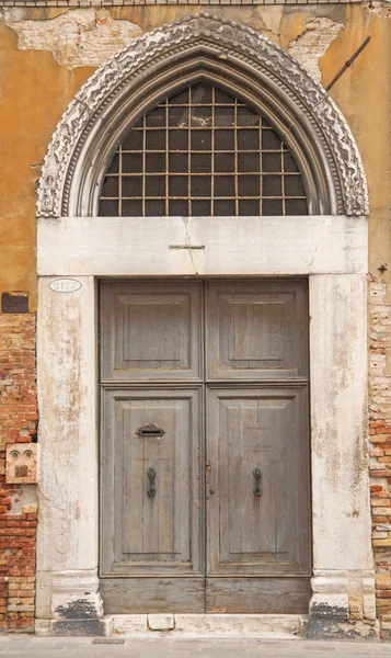 Puerta vieja — Foto de Stock