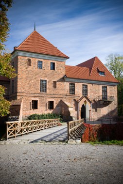 oporow, Polonya Gotik Şato