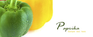 izole kopya ile beyaz arka plan üzerinde renkli taze biber sp