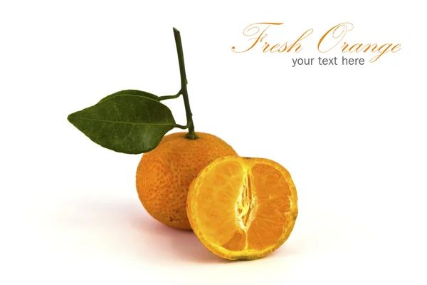 Orange isoliert auf weißem Hintergrund — Stockfoto