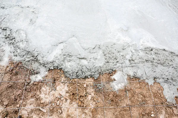 Wet cement concrete for new floor — Stock Photo, Image