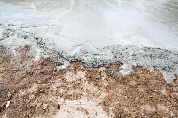 Wet cement concrete for new floor — Stock Photo, Image