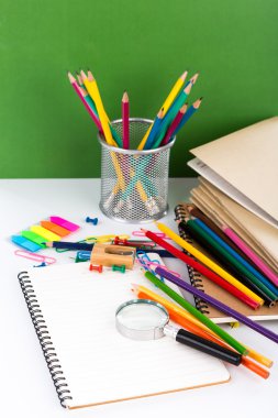 Okula geri: okul Kırtasiye