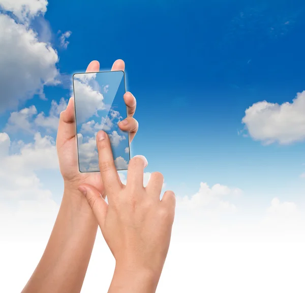 Hand houden cloud computing-touchscreen mobiele telefoon — Stockfoto