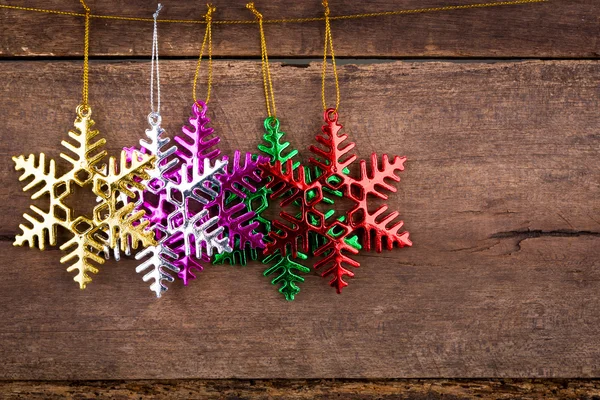 Decoración de Navidad sobre fondo de madera — Foto de Stock