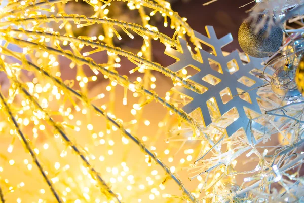 Bokeh defokussiert Gold abstrakt Weihnachten Hintergrund — Stockfoto
