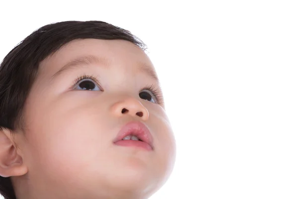 Retrato de un niño sonriente aislado sobre fondo blanco — Foto de Stock