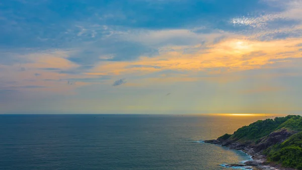 Isla al atardecer — Foto de Stock