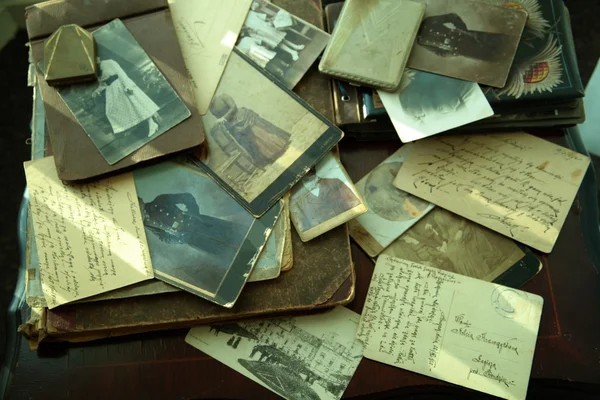 Fotos e cartas antigas . Imagens De Bancos De Imagens