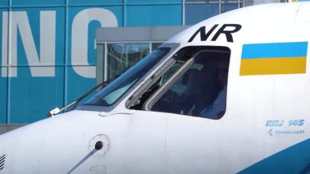 Embraer ERJ 145. Lviv, Ουκρανία, 23.09.2022 — Αρχείο Βίντεο