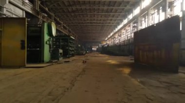 Bir büyük endüstriyel bina ya da fabrika çelik konstrüksiyon ile iç