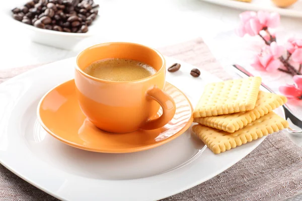 Frühstück mit Espresso und Keksen — Stockfoto