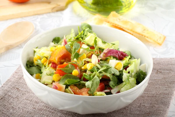 Bowl of mixed salad — Stock Photo, Image