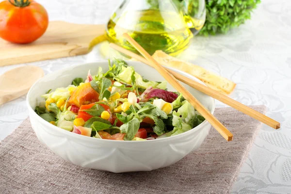 Castron de salată mixtă — Fotografie, imagine de stoc