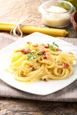 makarna carbonara