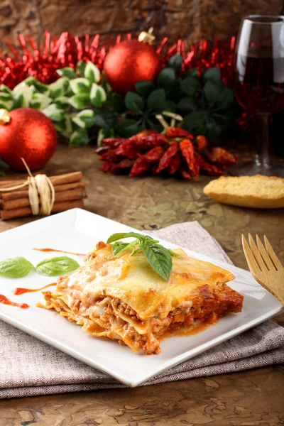 Lasagna, paradicsom és a besamel mártással — Stock Fotó