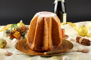 pandoro Noel kek dekore edilmiş tablo karmaşık arka plan üzerinde