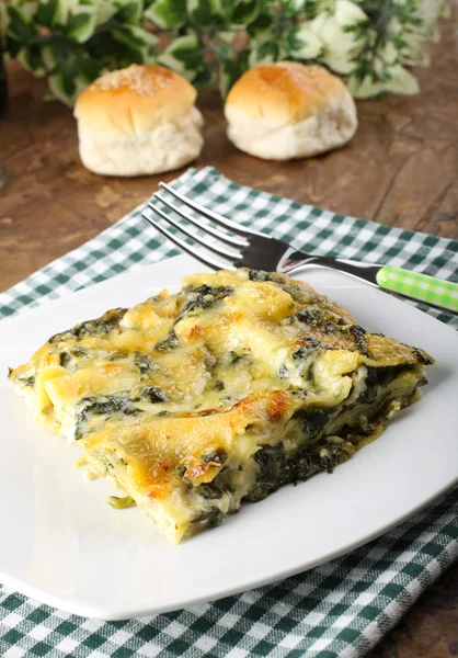 Lasaña con espinacas y ricotta — Foto de Stock