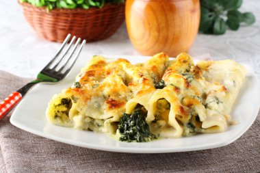 makarna ıspanak ve ricotta ile